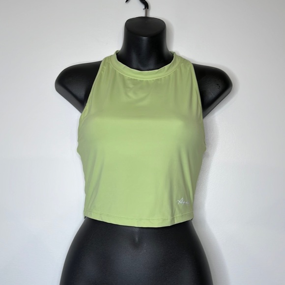 Alphalete ultra soft crop tank - Sap Green - Picture 1 of 4